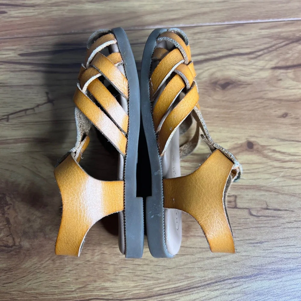 Cat & Jack Sandals Toddler‎ 5 Tan Fisherman Huarache Caged Closed Toe
